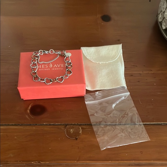 James Avery Heart Bracelet - Picture 1 of 5